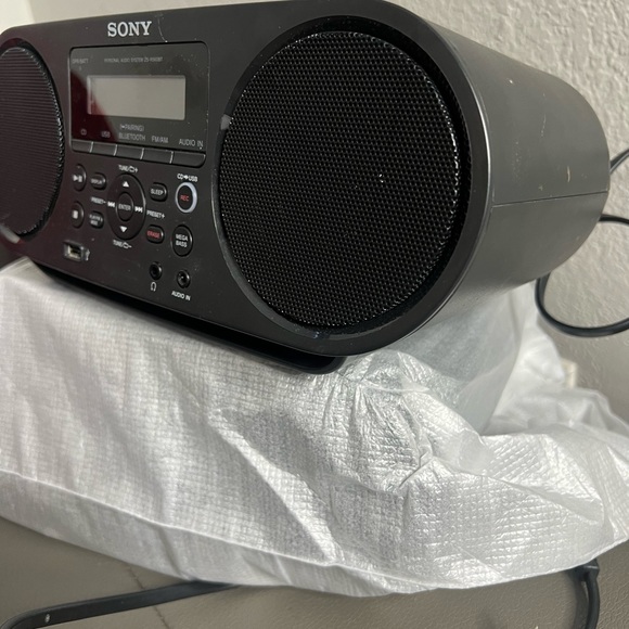 Sony ZSRS60BT Personal audio - Picture 4 of 7